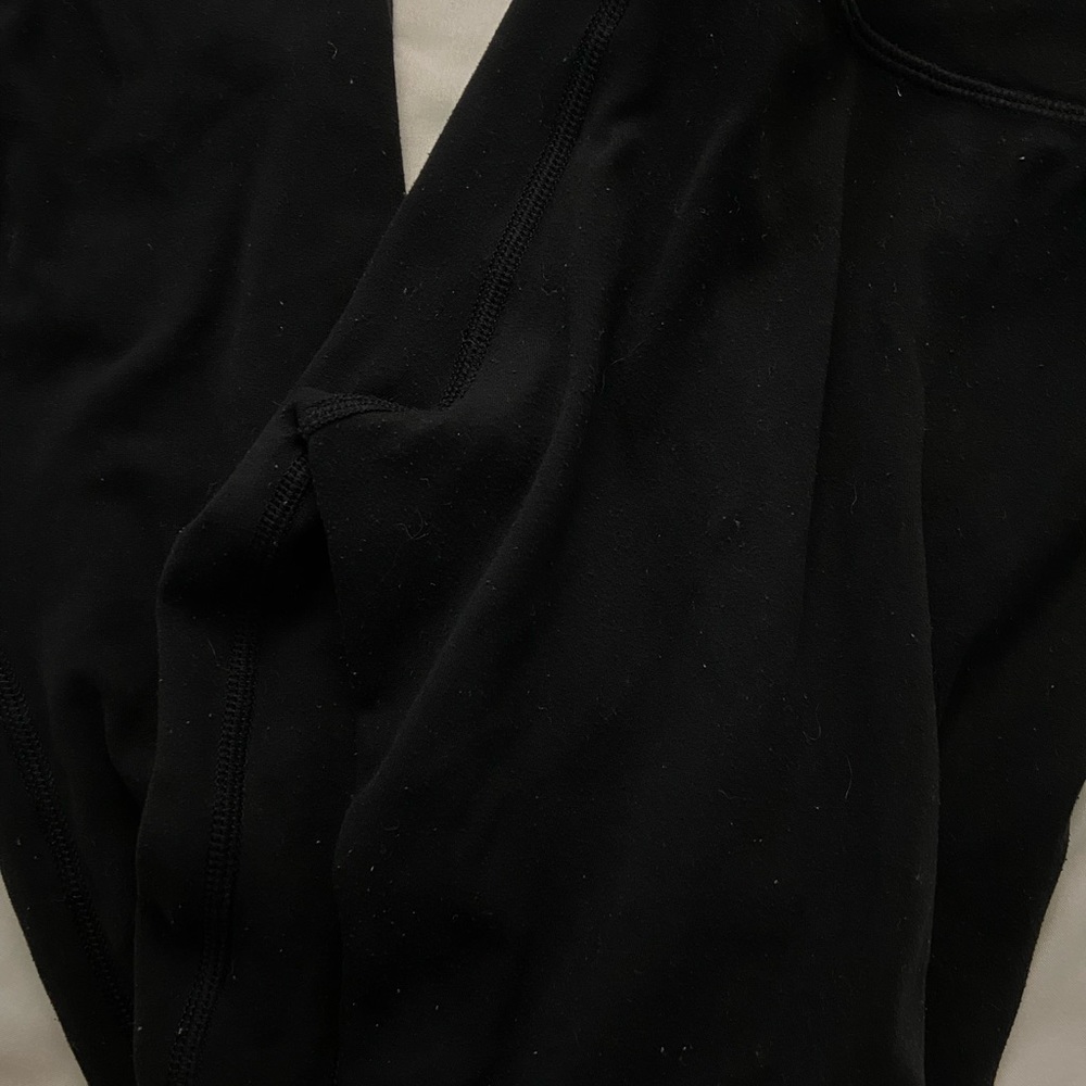 (SOLD) Black Lululemon Align Leggings - Picture 2 of 3